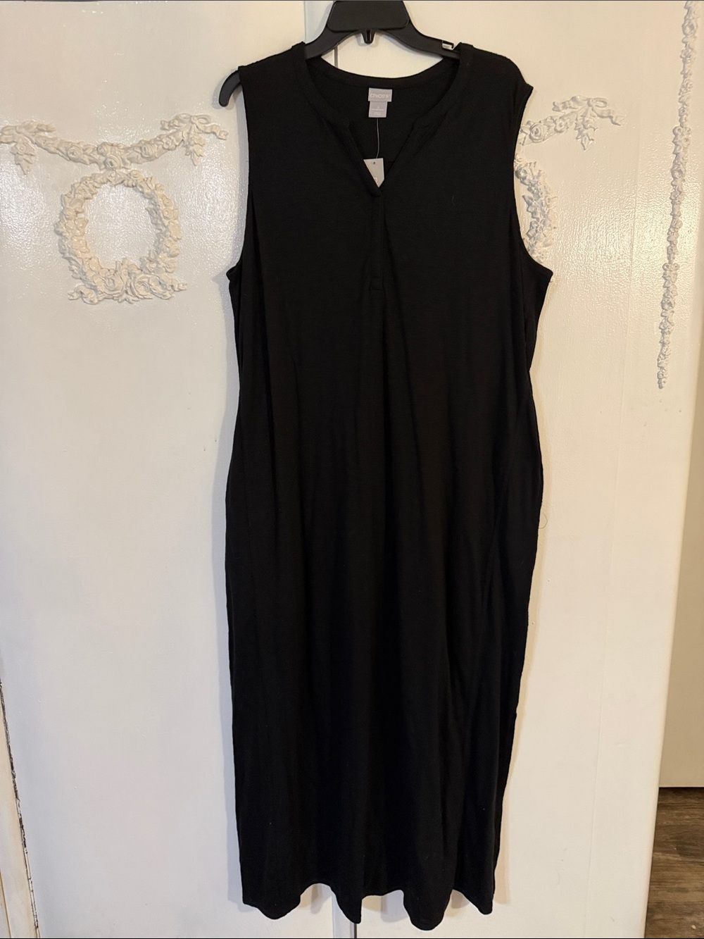 Chico's Black Sleeveless Maxi Dress. With pockets!!